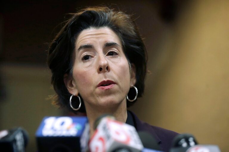 Antes de ser nombrada secretaria de Comercio en la actual administración de Biden, Gina Raimondo ya tiene entre sus logros la reforma del sistema de pensiones durante su época en la Tesorería General de Rhode Island
